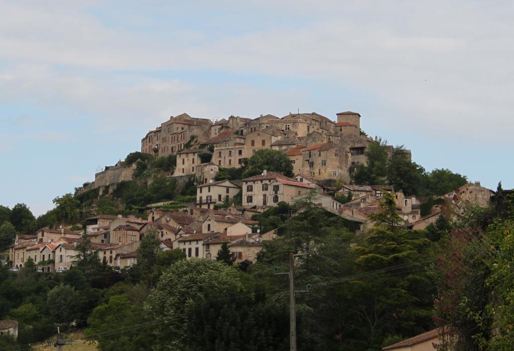 Le Pigeonnier De Lacalm Gite Saint-Gregoire  Εξωτερικό φωτογραφία